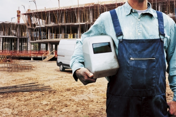 Photograph Chris Frazer Smith Welder on One Eyeland